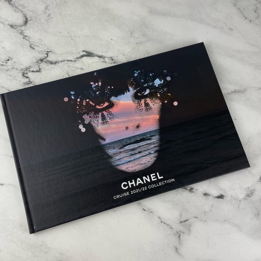 CHANEL Cruise 2021/22 Collection Magazine/Book